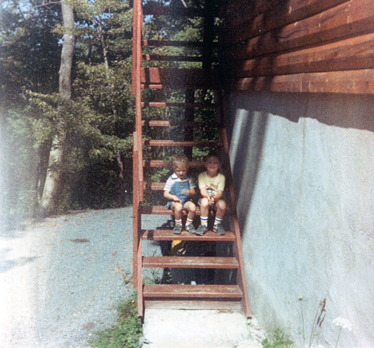 85-08-00, 05, Michael and Brian, Dingman Ferry, PA