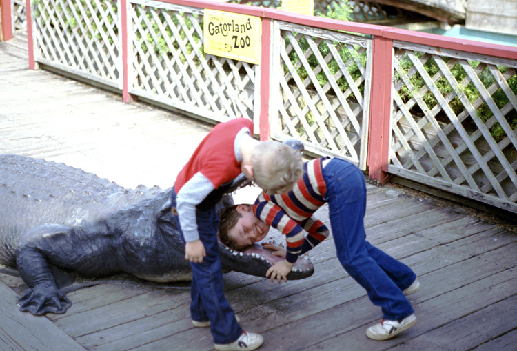 86-12-29, 05, Michael and Brian, Gator Land in Florida