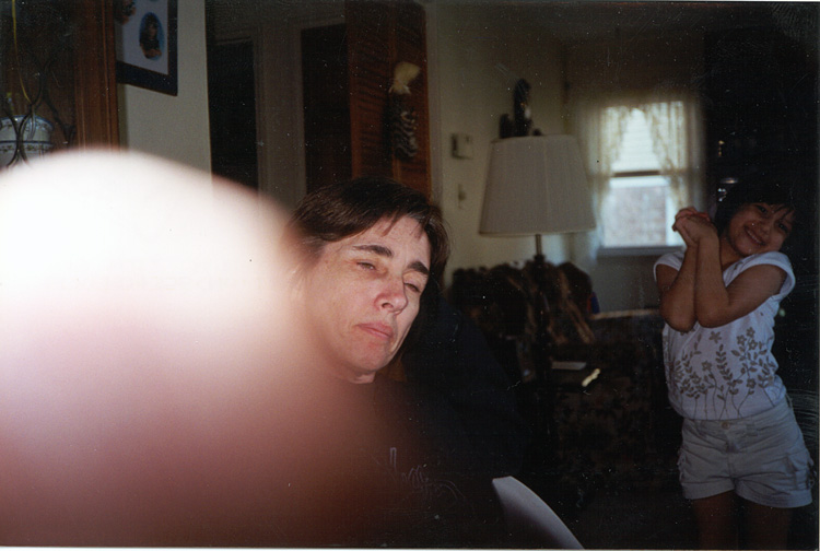 00-04-16, 01s, Linda and Andrea, Saddle Brook, NJ