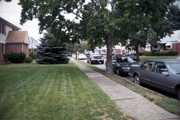 00-09-24a, 27, Mikey and Linda in Drive Way, NJ