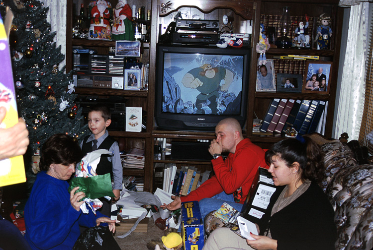 01-12-25, 17, Christmas, Linda, Mikey, Michael and Lisa, NJ