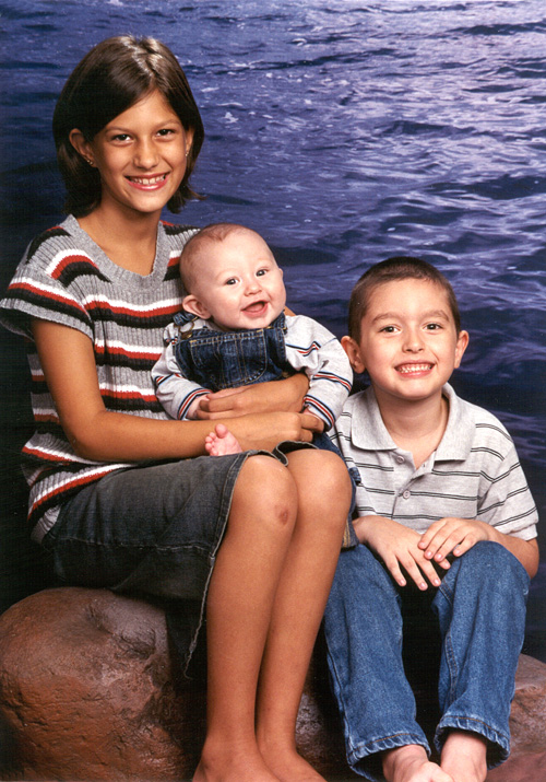 03-08-27, 01, Andrea, Connor, and Mikey