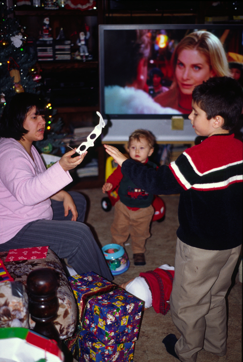 04-12-25, 27, Lisa, Connor and Mikey, Christmas, Saddle Brook NJ