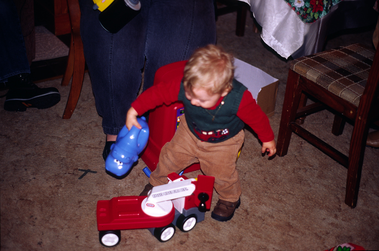 04-12-25, 35, Connor, Christmas, Saddle Brook NJ