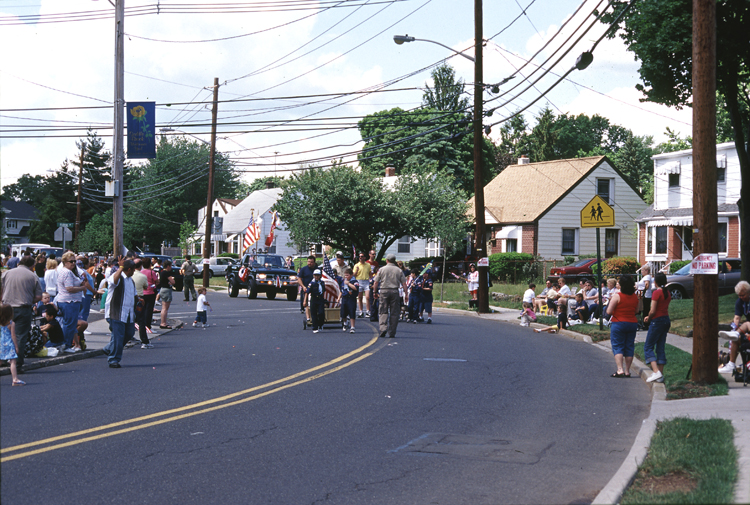 05-05-29, 23, Parade, Memorial Day