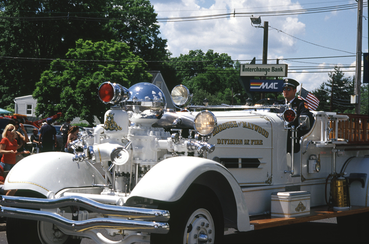 05-05-29, 33, Parade, Memorial Day