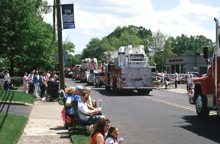 05-05-29, 34, Parade, Memorial Day