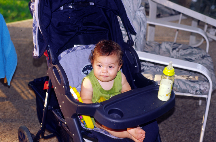 05-07-05, 6, Kaitlyn just sitting, Saddle Brook, NJ