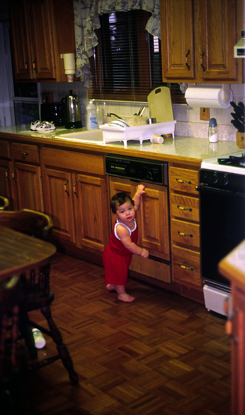05-09-14, 04, Kaitlyn doing the dishes