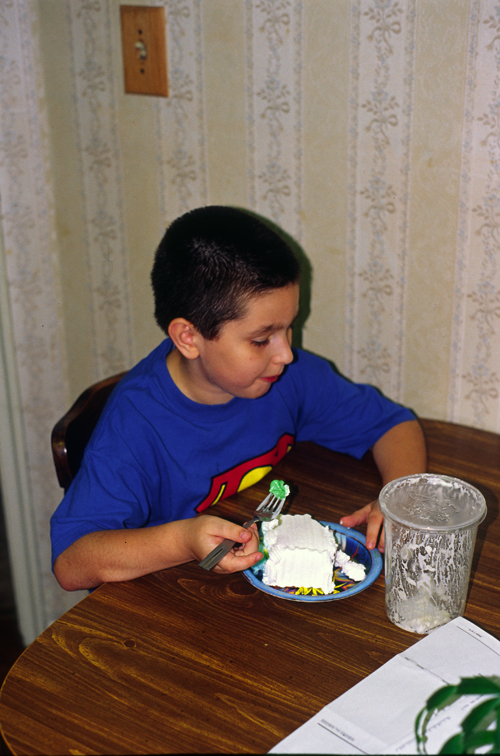05-09-18, 06, Mikey eating cake, Mikey's Birthday