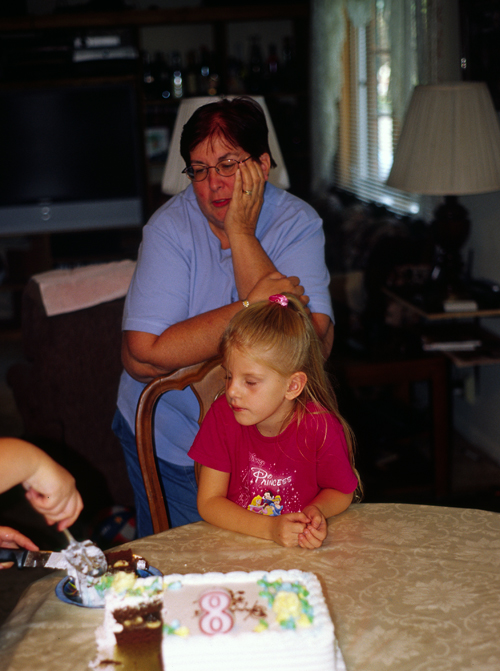 05-09-18, 07, Janice and Briana, Mikey's Birthday