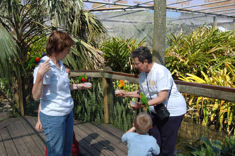 06-03-01, 38, Linda, Sue, Connor, Brevard Zoo, Fl