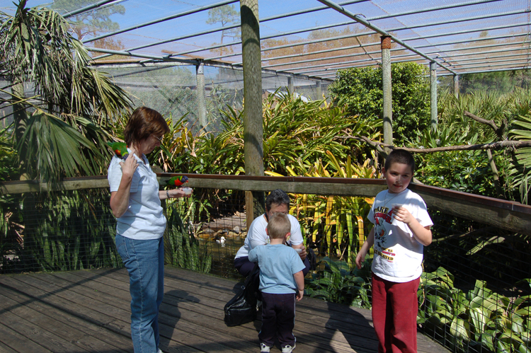 06-03-01, 41, Mikey, Connor, Linda, Sue, Brevard Zoo, Fl