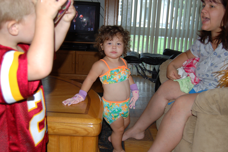 06-06-17, 076, Connor, Kaitlyn, Lisa,  Fla