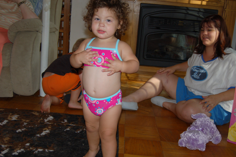 06-06-17, 099, Kaitlyn, Lisa,  Fla