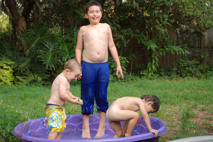 06-06-17, 123, Kids In Pool,  Fla