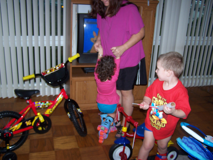 06-12-25, 018, Kaitlyn, Lisa and Connor, Christmas, Maitland, FL