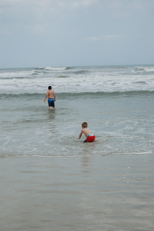 07-02-25, 007, Mikey and Connor, New Smyrna Beach, FL