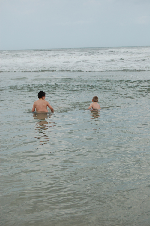 07-02-25, 012, Mikey and Connor, New Smyrna Beach, FL