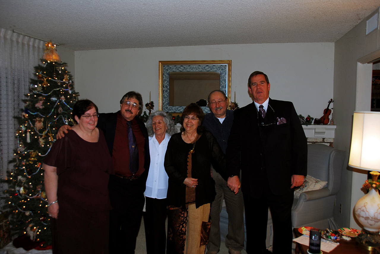 07-12-16, 076, Janice, Mike, Madden, Catherine, Jim, and Carl, Renew Vows