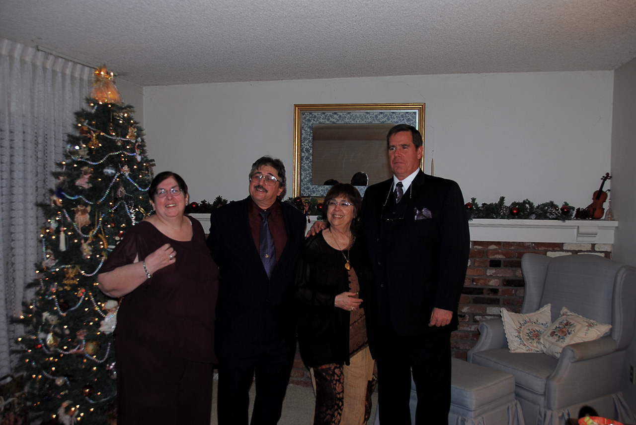07-12-16, 078, Janice, Mike, Catherine, and Carl, Renew Vows