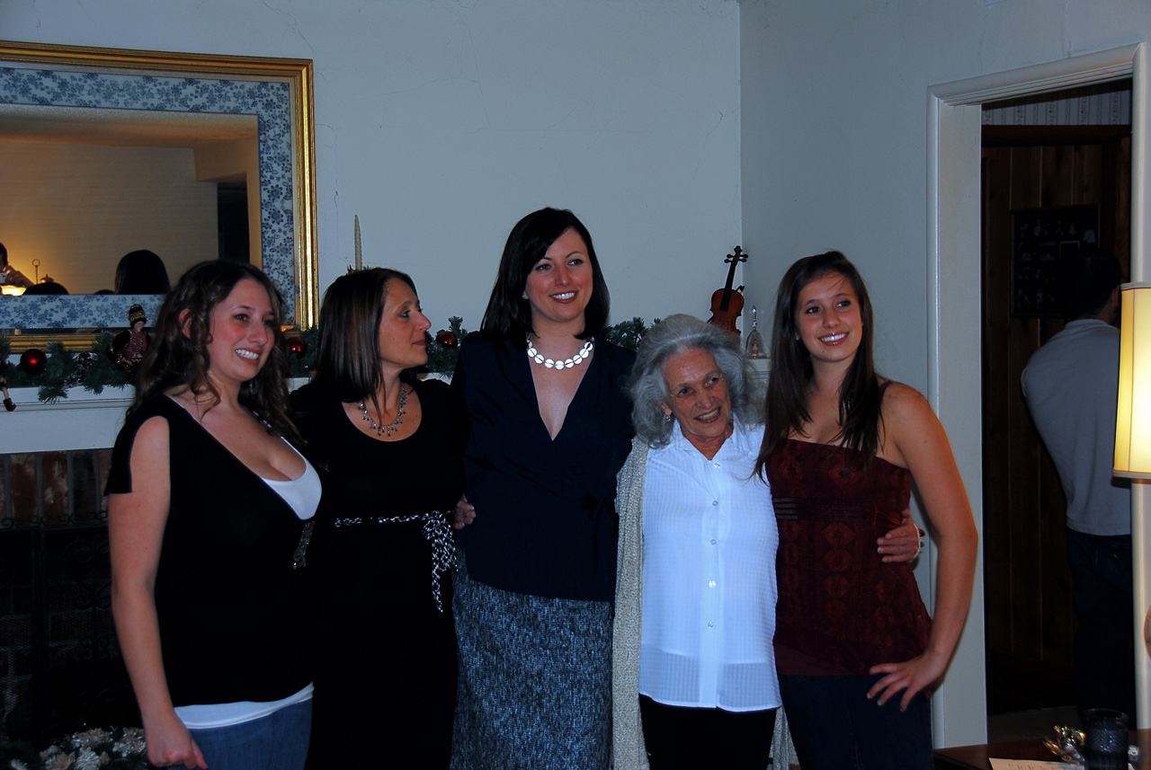07-12-16, 087, Rachel, Helen, MaryEllen, Madden, and Sara, Renew Vows