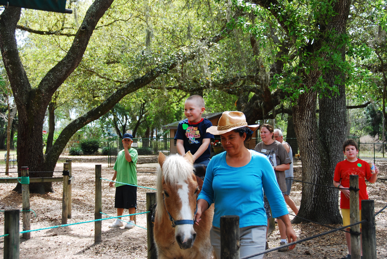 08-03-03, 074, Green Meadows Farm, Fla