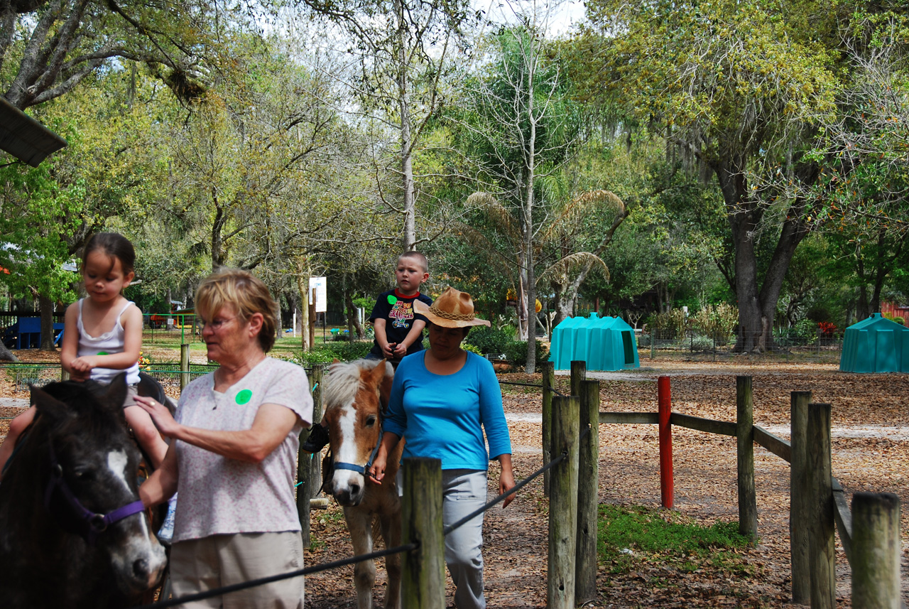 08-03-03, 081, Green Meadows Farm, Fla