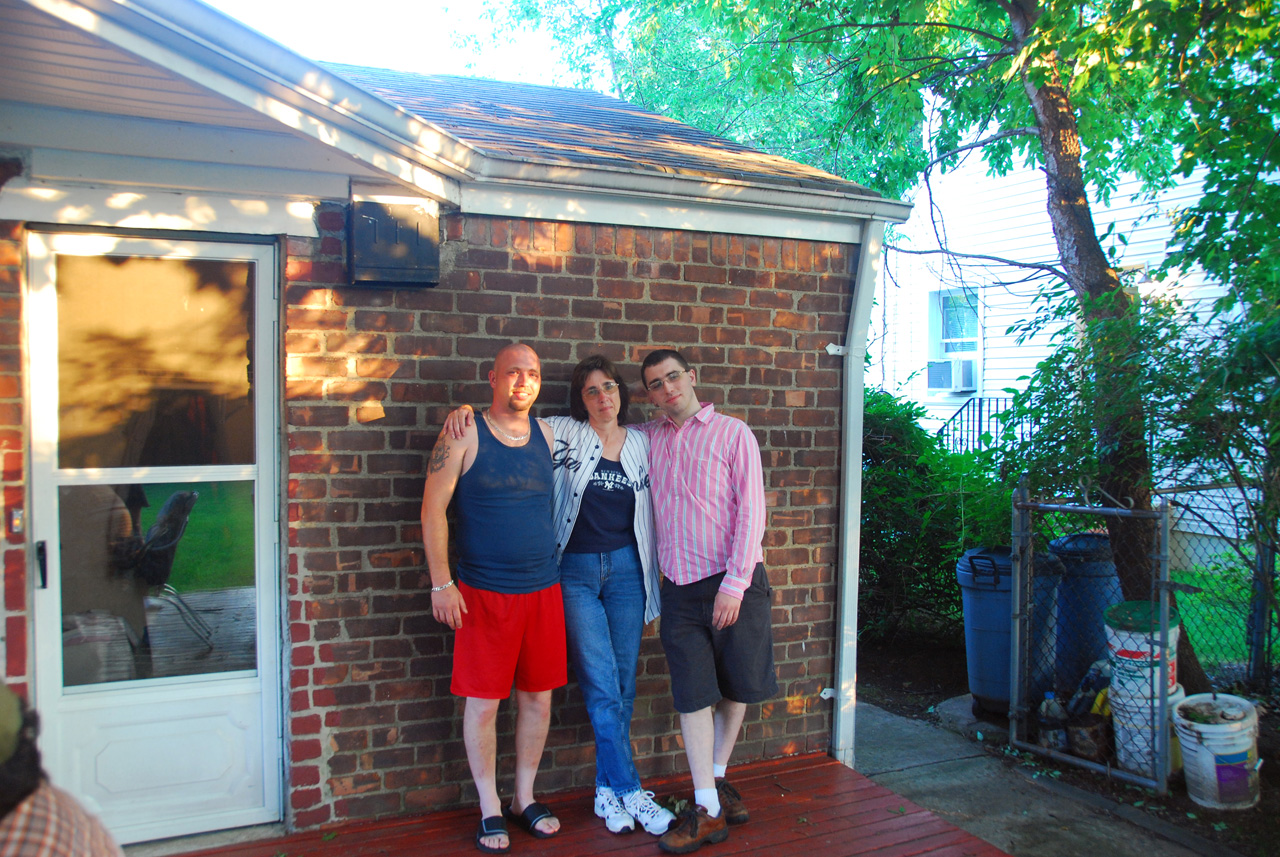 08-06-21, 009, Michael, Linda, and Brian, Taggart Way House