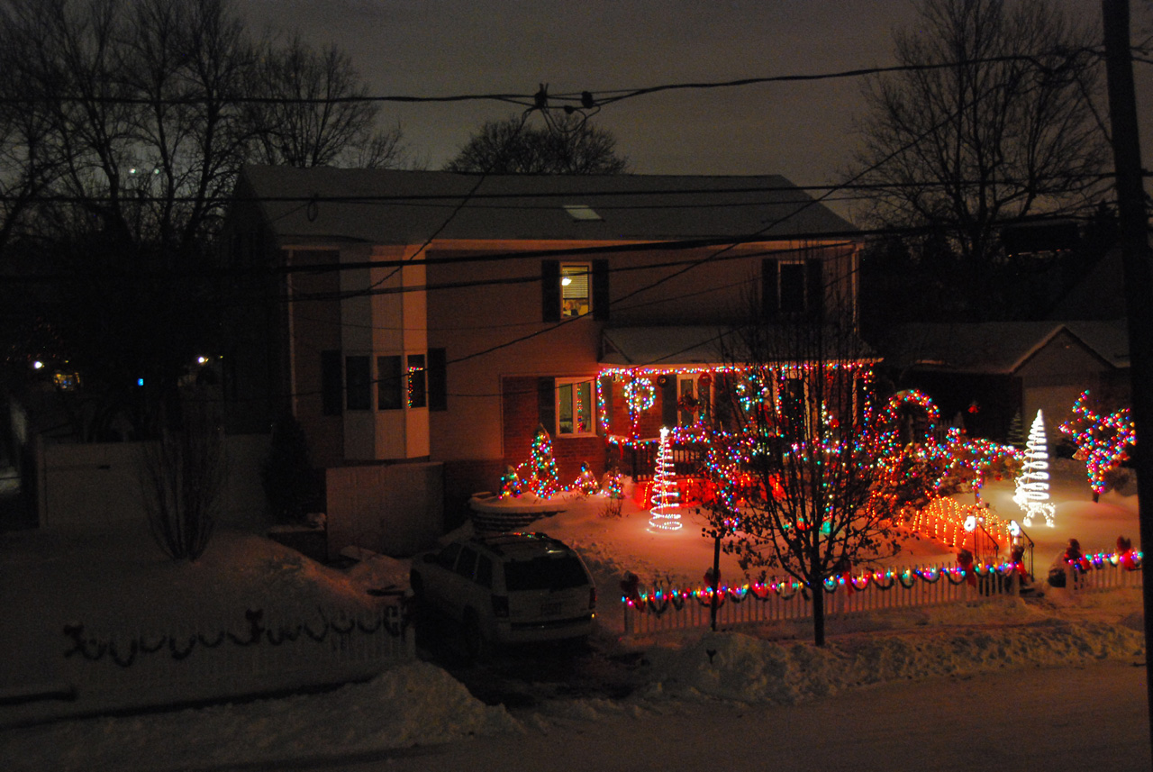 08-12-20, 03, Christmas Lights, Saddle Brook, NJ