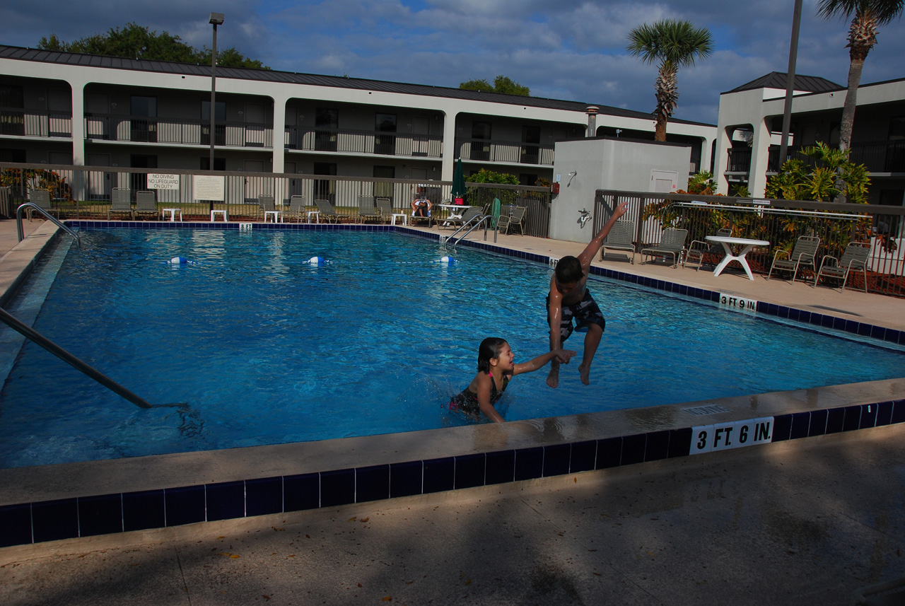 2011-01-02, 012, Kaitlyn and Connor, Florida