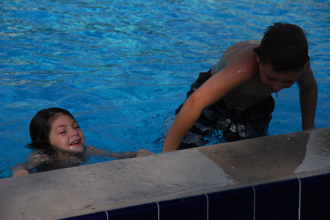 2011-01-02, 013, Kaitlyn and Connor, Florida