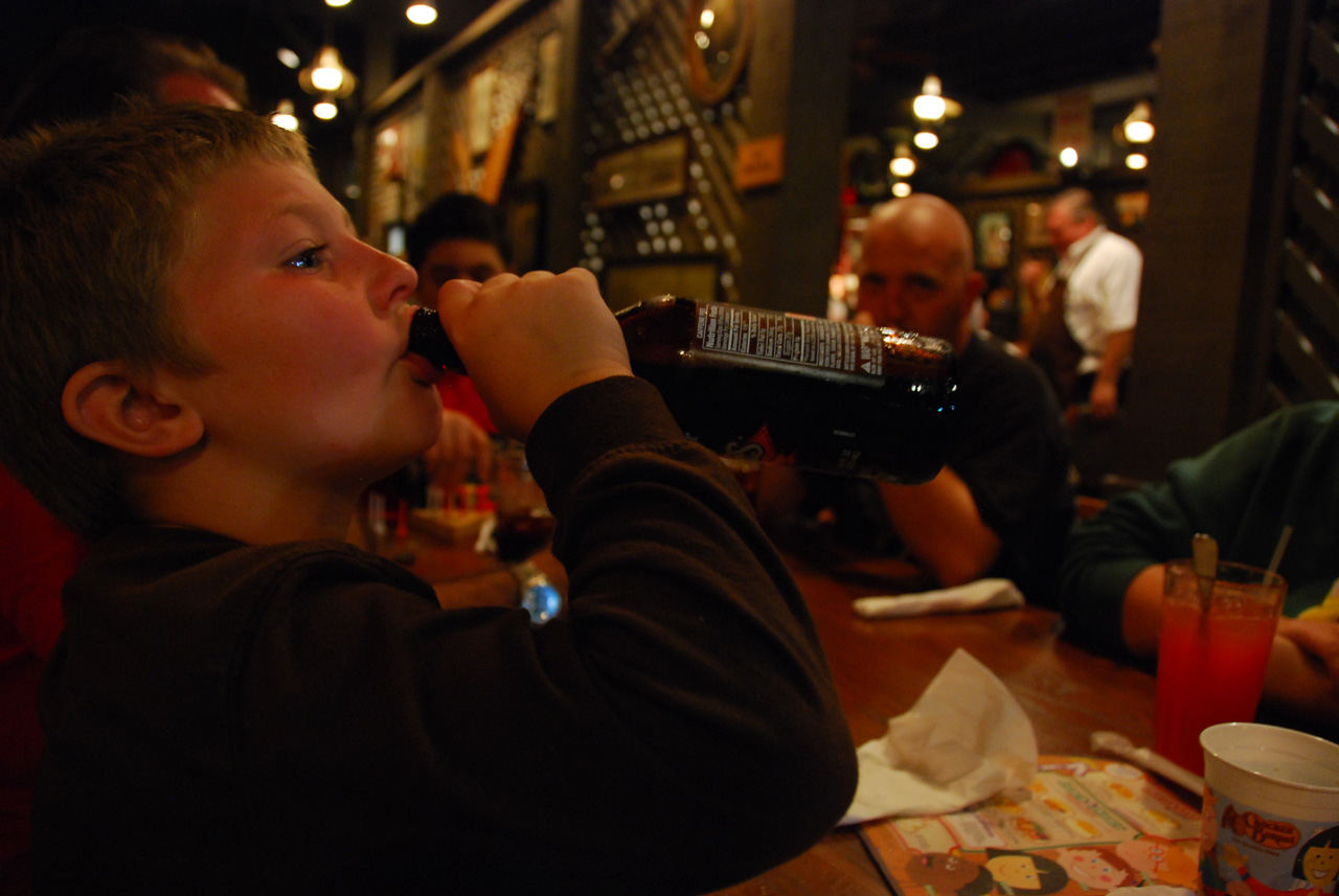 2011-01-02, 041, Connor drinking Beer, Florida