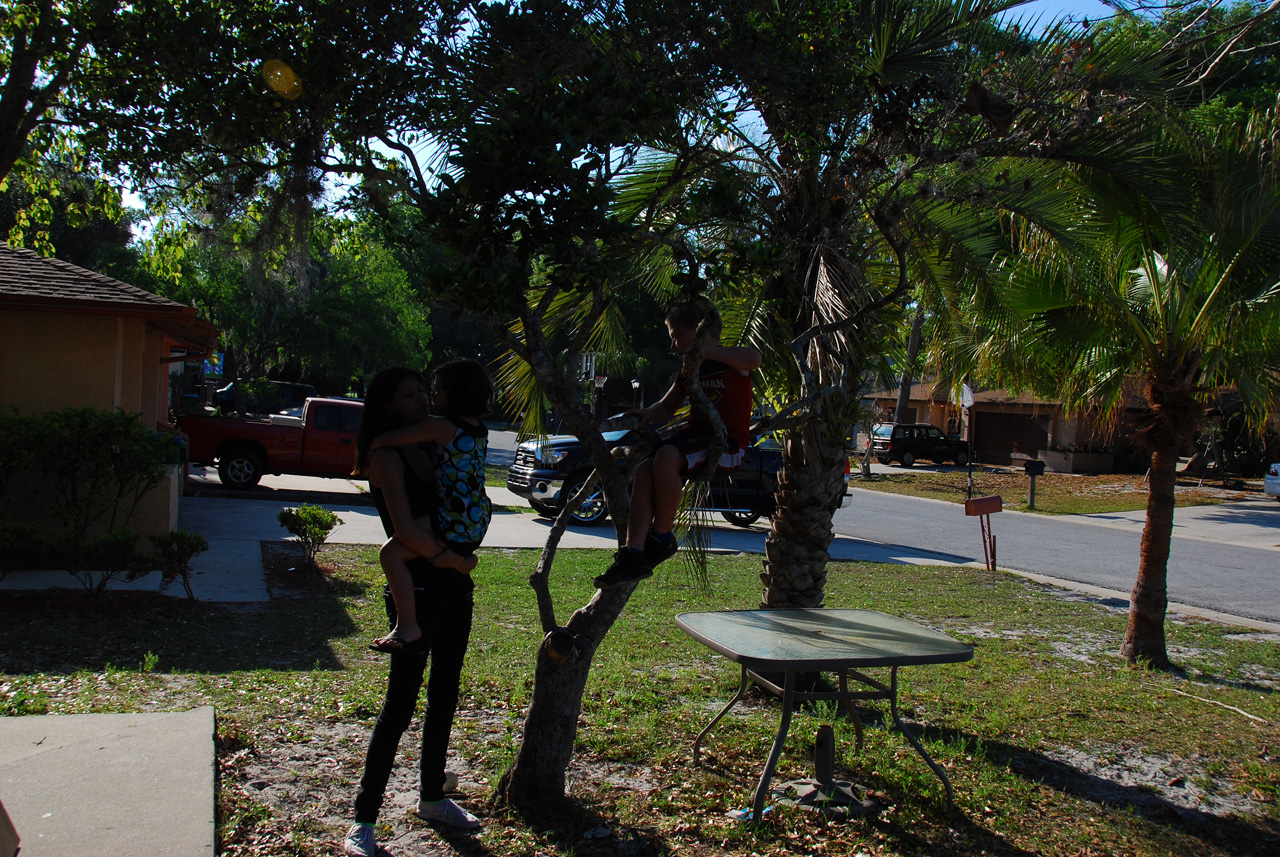 2011-03-25, 059, Andrea, Katie and Connor, Florida