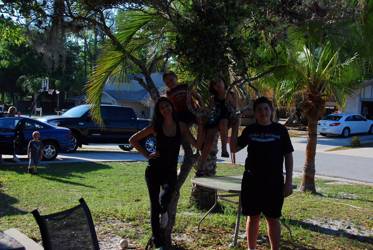 2011-03-25, 063, Andrea, Connor, Katie, and Mikey, Florida