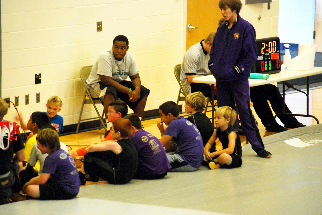 2013-12-08, 003, Connor's first Wrestling Match