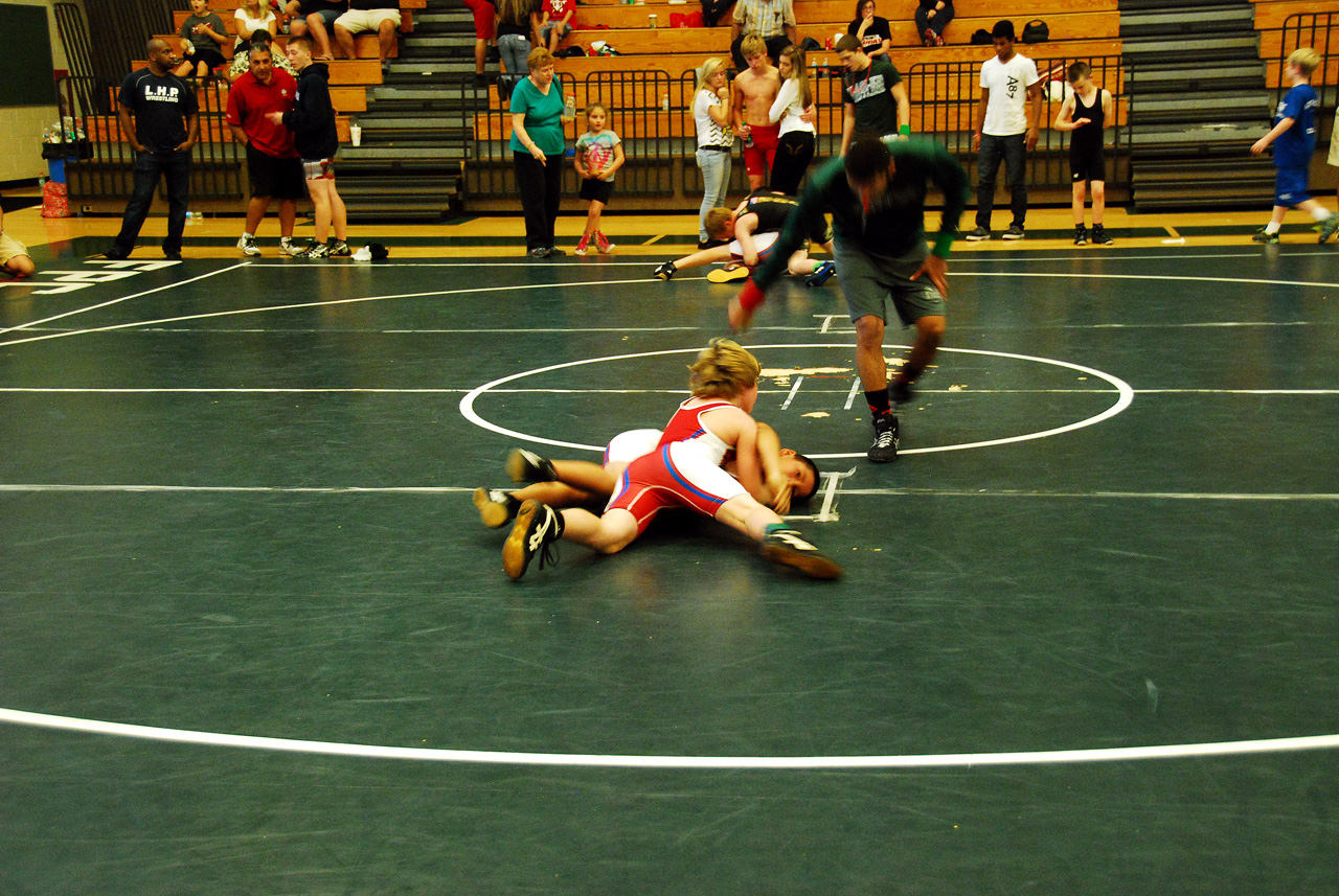 2013-12-08, 052, Connor's first Wrestling Match