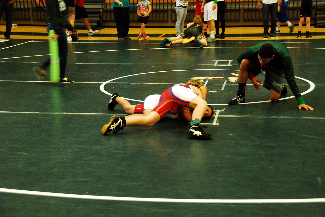 2013-12-08, 054, Connor's first Wrestling Match