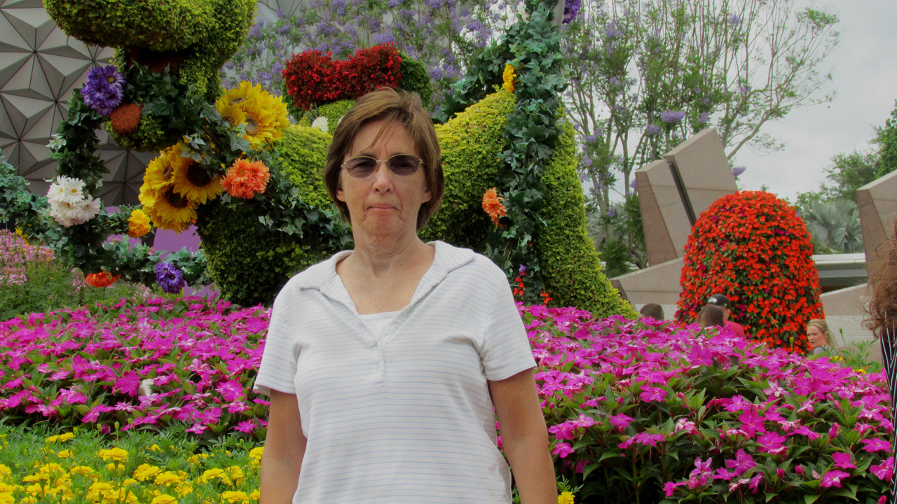 2017-05-23, 001, Epcot, Janice and Linda