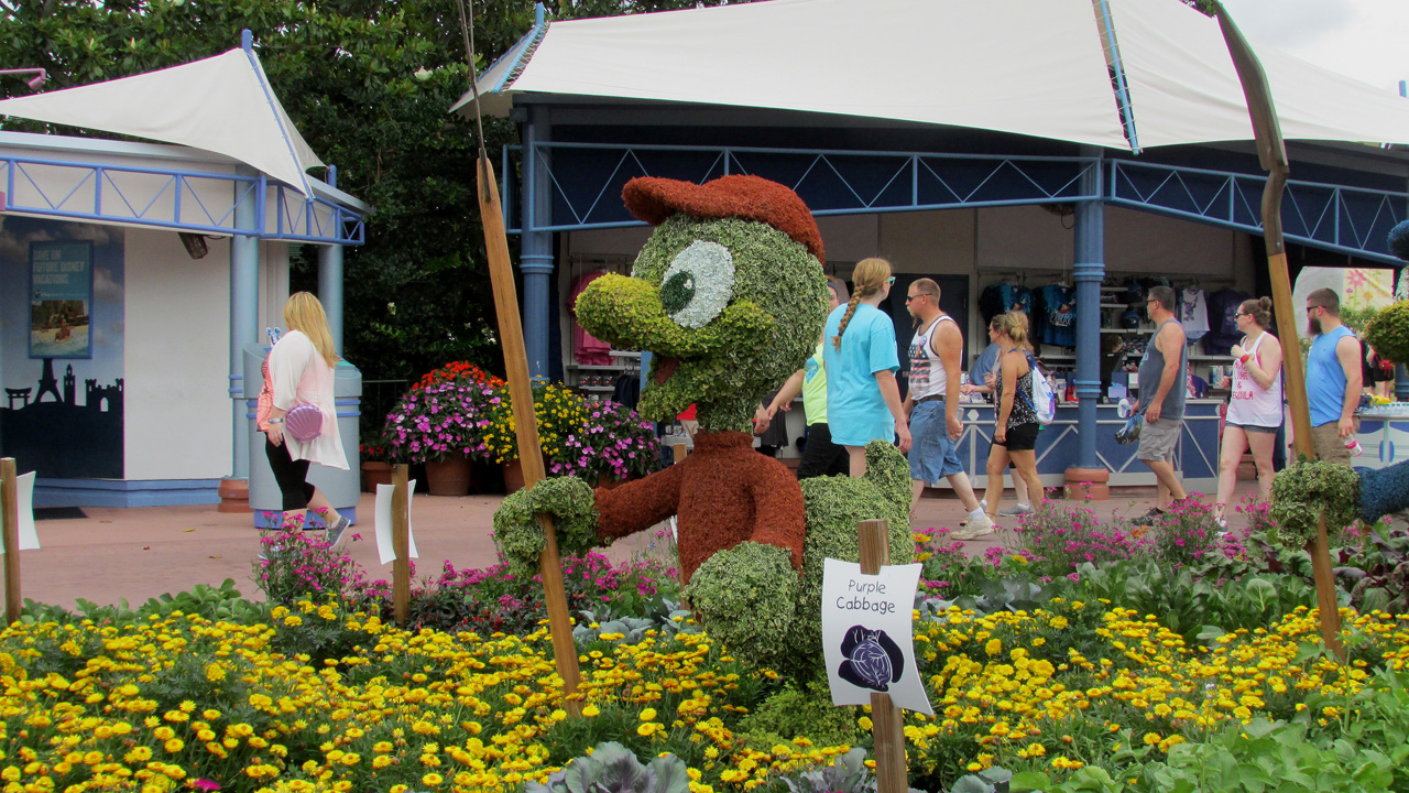 2017-05-23, 010, Epcot, Janice and Linda
