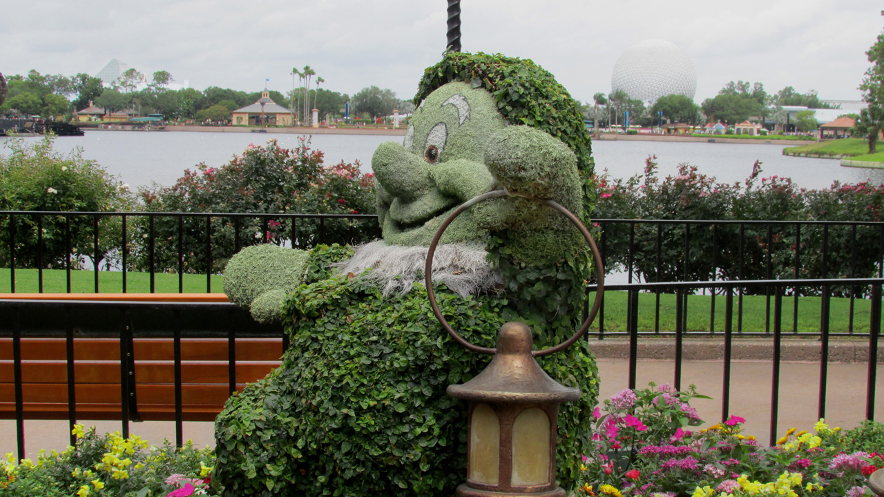 2017-05-23, 030, Epcot, Janice and Linda