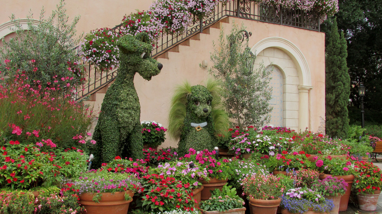 2017-05-23, 034, Epcot, Janice and Linda