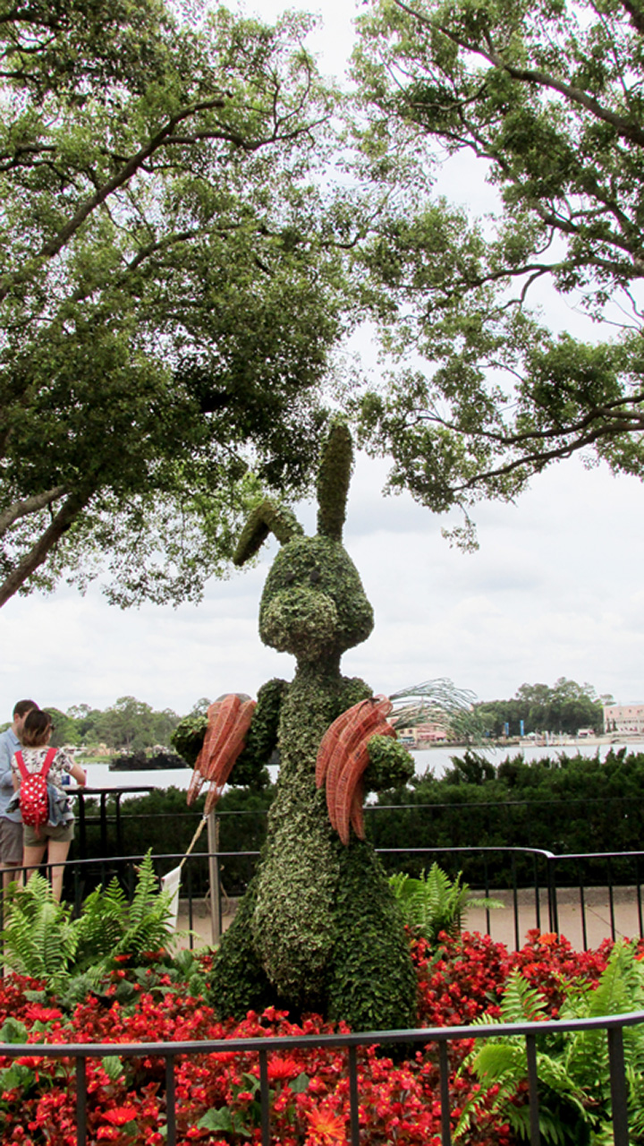 2017-05-23, 039, Epcot, Janice and Linda