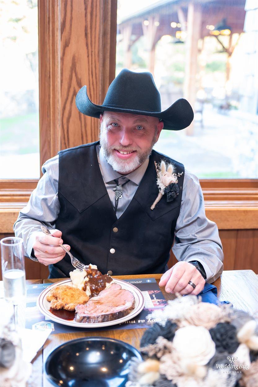 2025-10-04, 484, Michael & Nichole Wedding Day,