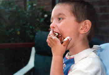 00-09-17, 04s, Mikey Eating Cake, Mikey's 3rd Birthday