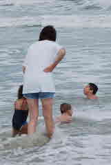 07-02-25, 028, Kaitlyn, Linda, Conner and Mikey, New Smyrna Beach, FL