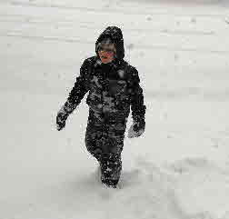 2011-01-07, 056, Connor in the snow, Saddle Brook, NJ