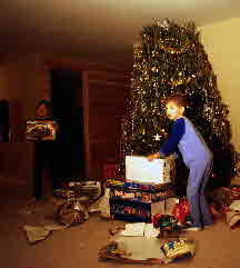 88-12-25, 07, Michael and Brian, Christmas in Dingmans Ferry